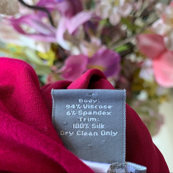 •Ann Taylor• Ruched Sleeveless Top Burgundy-Size S - Picture 5 of 6